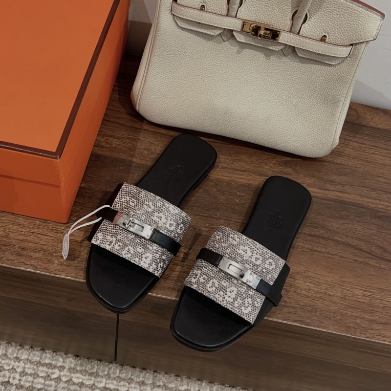 H**mes slippers